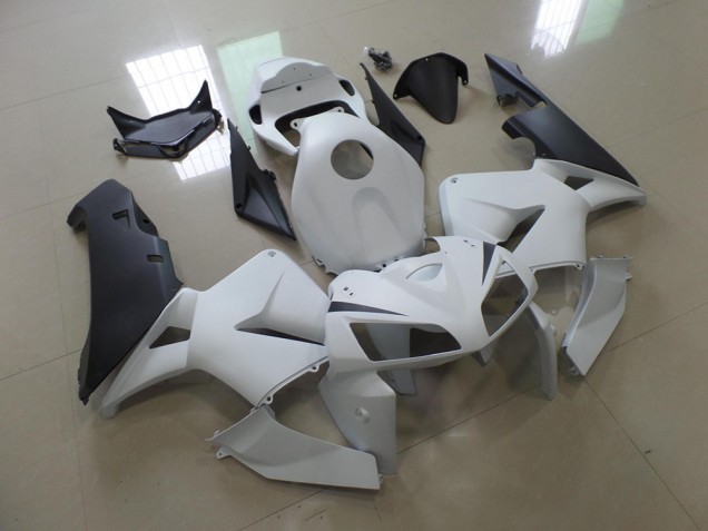 Affordable 2005-2006 White Black Honda CBR600RR Fairing Kit Canada Affordable 2005-2006 White Black Honda CBR600RR Fairing Kit Canada